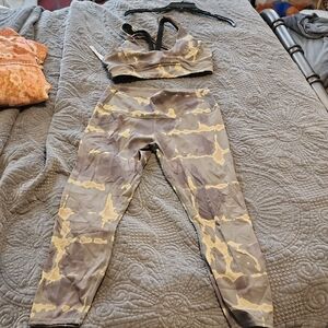 Varley Gray and Tan Activewear Set